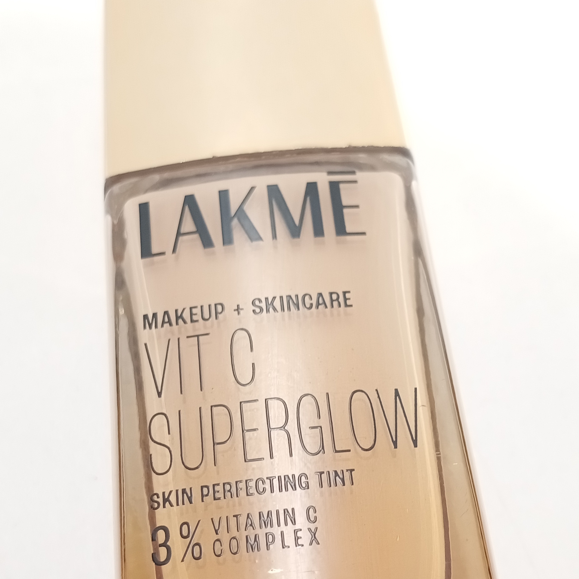 Lakme Vitamin C Superglow Skin Perfecting Tint  review