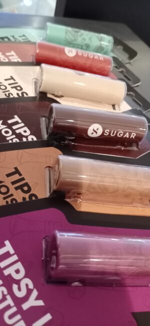 SUGAR tipsy lips moisturizing balm,long-lasting moisture lock nourishes lips